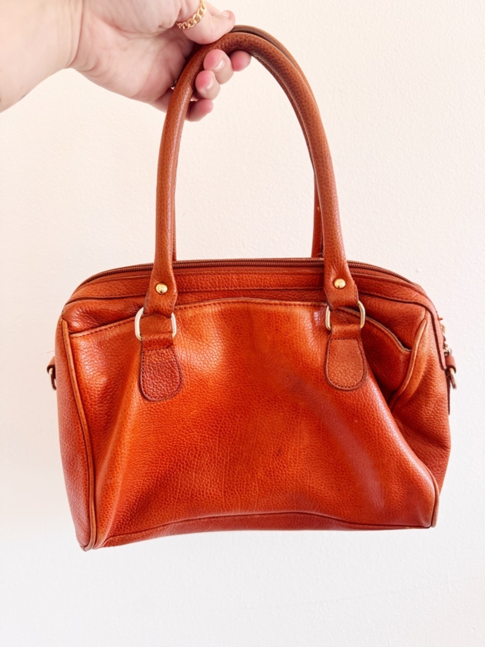 Etienne Aigner Classic Women's Leather Satchel Handbag - Picture 4 of 7